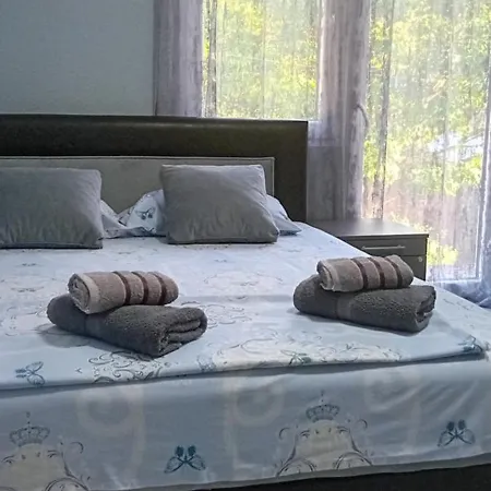 Romansa 아파트 페루사스