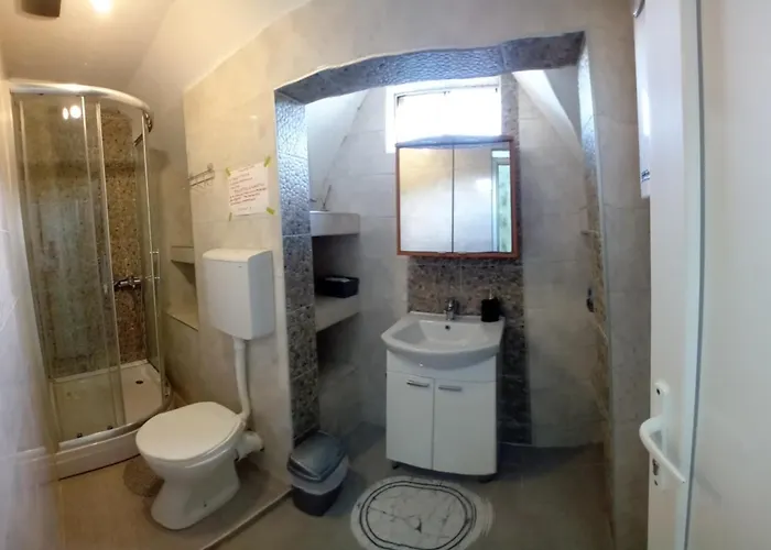 Romansa Lejlighed Perucac